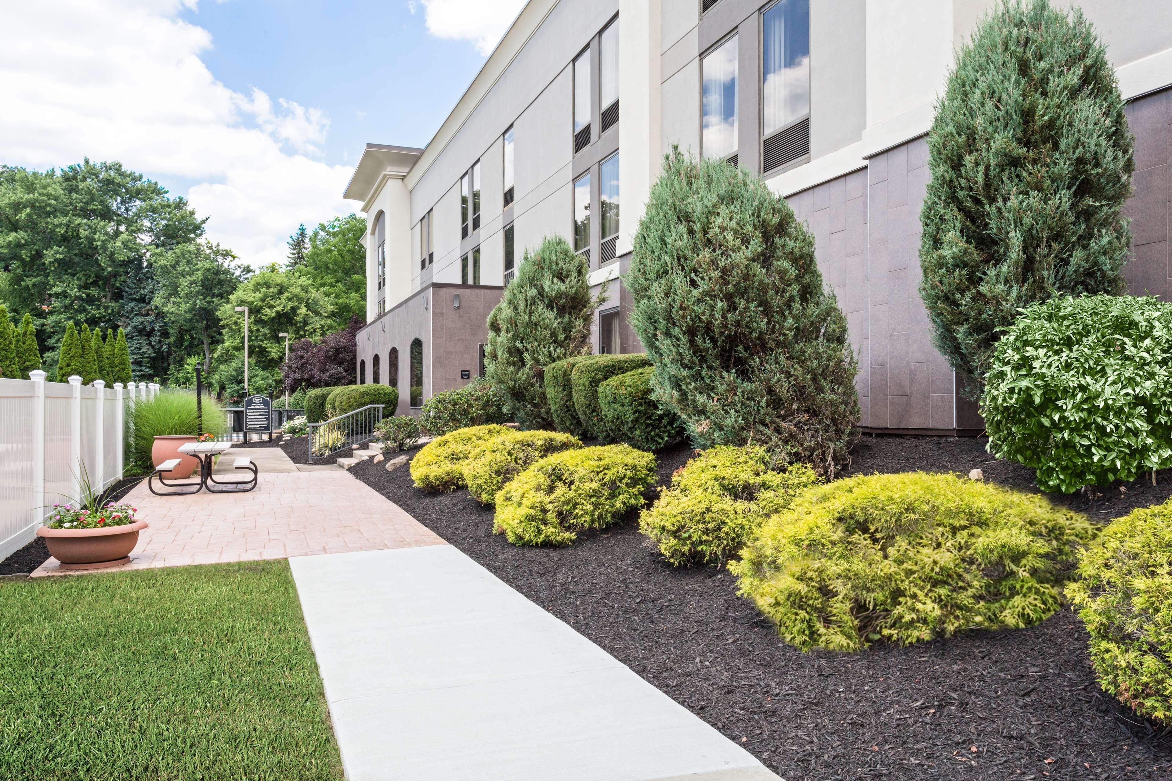 Hampton Inn Pittsburgh/Вест-Міффлін Екстер'єр фото