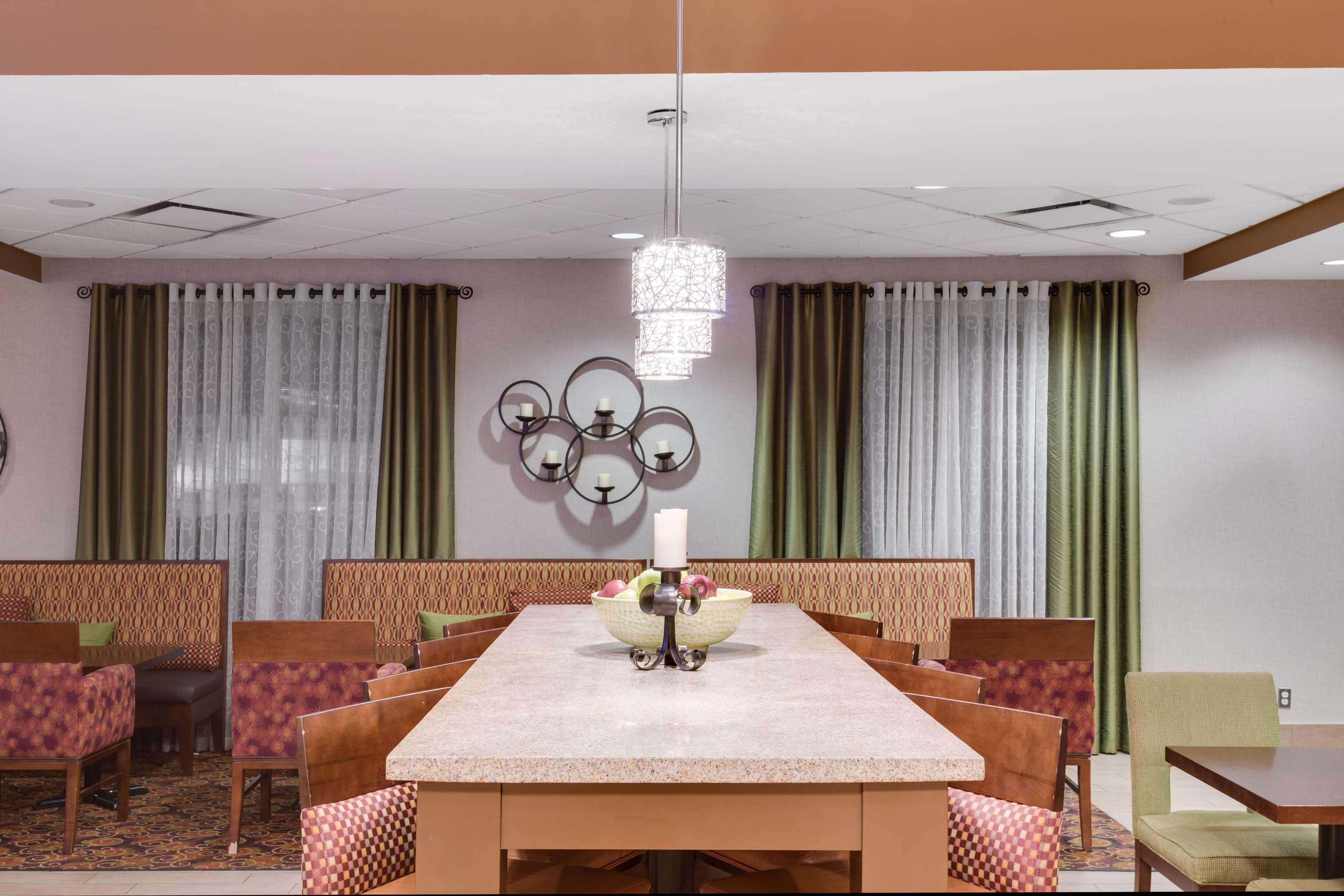 Hampton Inn Pittsburgh/Вест-Міффлін Екстер'єр фото
